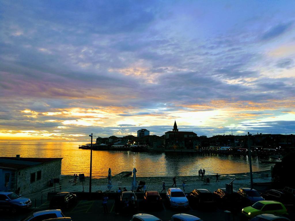Apartment Sunset Colours Umag Bagian luar foto